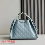 高仿香奈兒/Chanel Hobo 菱格紋手提包 淺藍色 小號：圖片 10