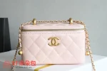 高仿香奈兒/Chanel 25S春夏系列粉色菱形格紋鏈條肩帶化妝包：圖片 2