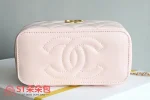 高仿香奈兒/Chanel 25S春夏系列粉色菱形格紋鏈條肩帶化妝包：圖片 4