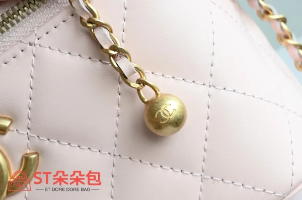 高仿香奈兒/Chanel 25S春夏系列粉色菱形格紋鏈條肩帶化妝包：圖片 8