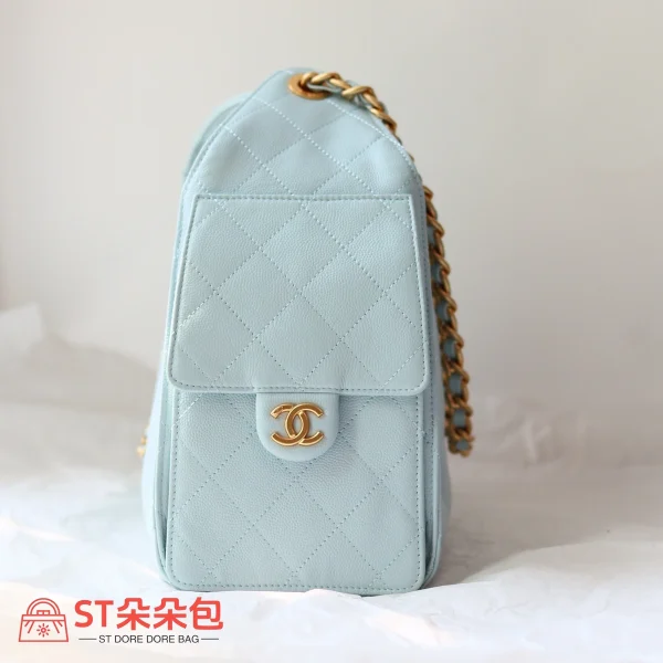 高仿香奈兒/CHANEL 25C Hobo 肩背包｜魚子醬小牛皮天青色：圖片 4