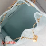 高仿香奈兒/CHANEL 25C Hobo 肩背包｜魚子醬小牛皮天青色：圖片 8