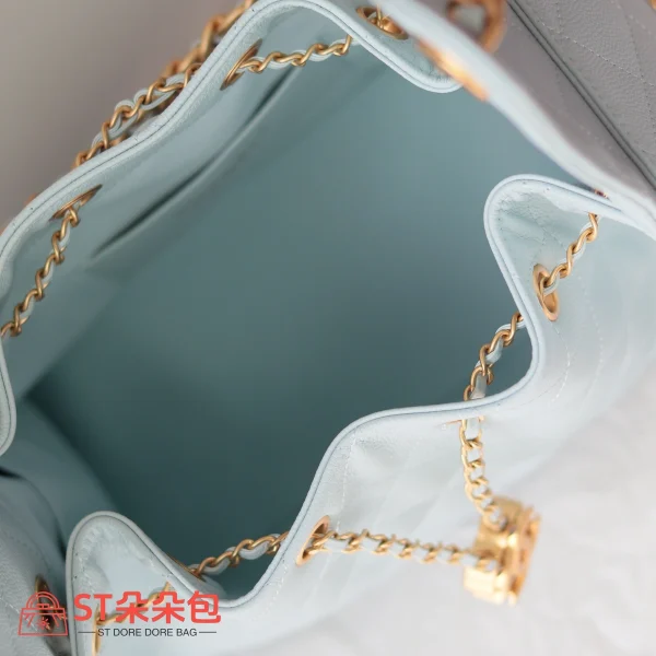 高仿香奈兒/CHANEL 25C Hobo 肩背包｜魚子醬小牛皮天青色：圖片 8
