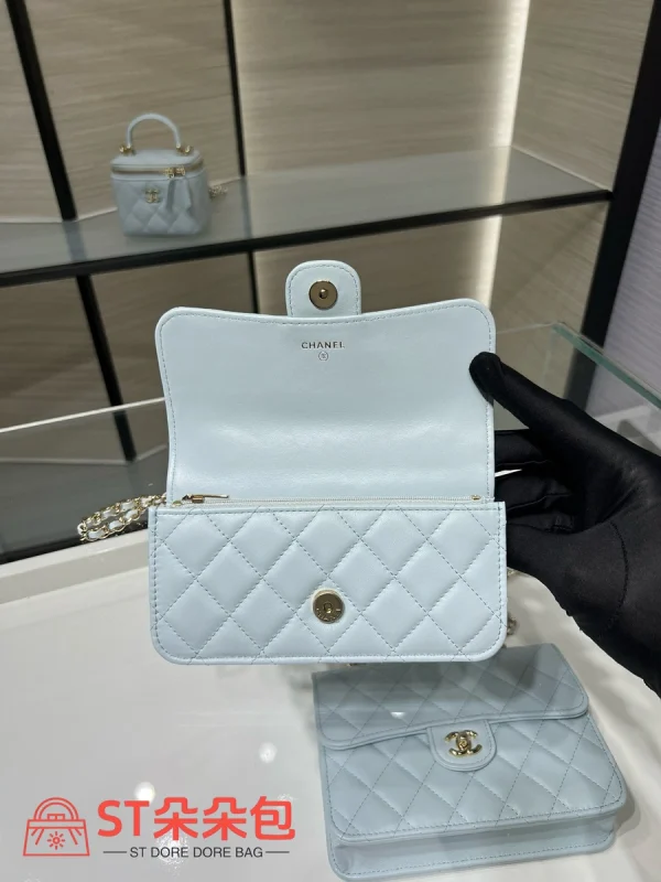 高仿香奈兒/Chanel Classic Flap 經典迷你口蓋包 淺藍色：圖片 8