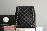 高仿香奈兒/Chanel Classic系列 黑色雙肩包：圖片 3