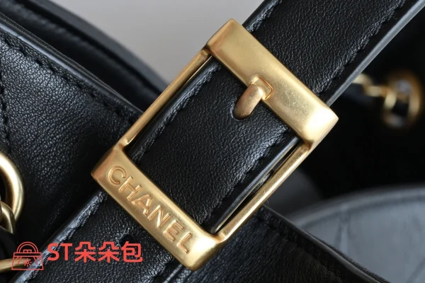 高仿香奈兒/Chanel 經典款菱格紋Hobo手提肩背包黑色：圖片 8
