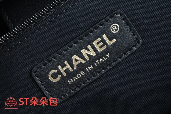 高仿香奈兒/Chanel 經典款菱格紋Hobo手提肩背包黑色：圖片 9
