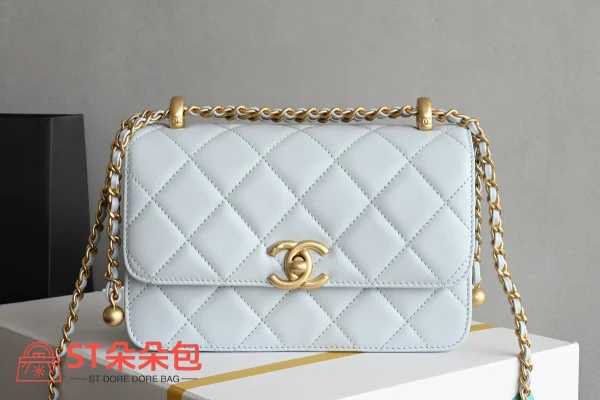高仿香奈兒/Chanel 19系列 19 Wallet on Chain 淺藍色：圖片 2