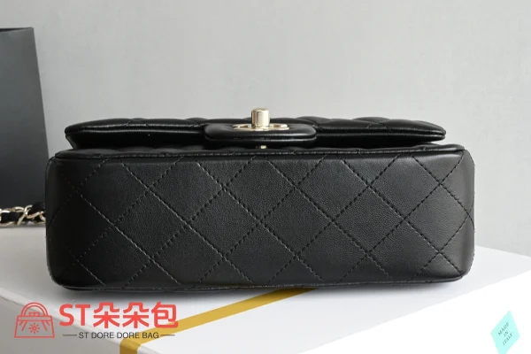 高仿香奈兒/Chanel Classic Flap 黑色經典口蓋包：圖片 4