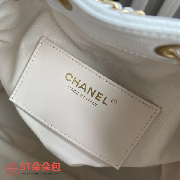 高仿香奈兒/CHANEL 25C Hobo 肩背包｜魚子醬小牛皮白色：圖片 9
