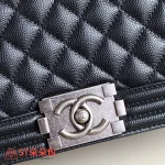 高仿香奈兒/Chanel Leboy系列25cm中號黑色肩背包：圖片 3