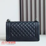 高仿香奈兒/Chanel Leboy系列25cm中號黑色肩背包：圖片 10