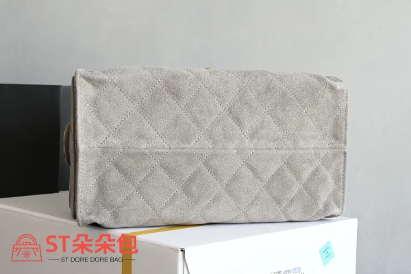 高仿香奈兒/Chanel 22系列 抽繩手袋 灰色：圖片 4