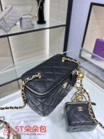 高仿香奈兒/Chanel 經典系列菱格紋鏈條化妝盒黑色：圖片 4