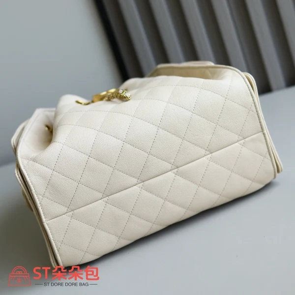高仿香奈兒/CHANEL 25C Hobo 肩背包｜Onda 魚子醬小牛皮奶茶色：圖片 5