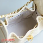 高仿香奈兒/CHANEL 25C Hobo 肩背包｜Onda 魚子醬小牛皮奶茶色：圖片 8