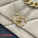 高仿香奈兒/Chanel 19 小號肩背包｜粉紅山羊皮×24K做舊鍍金五金：圖片 3