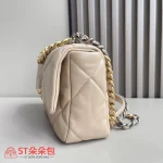 高仿香奈兒/Chanel 19 小號肩背包｜粉紅山羊皮×24K做舊鍍金五金：圖片 4