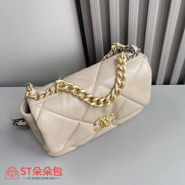 高仿香奈兒/Chanel 19 小號肩背包｜粉紅山羊皮×24K做舊鍍金五金：圖片 5