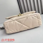 高仿香奈兒/Chanel 19 小號肩背包｜粉紅山羊皮×24K做舊鍍金五金：圖片 6