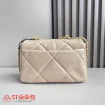 高仿香奈兒/Chanel 19 小號肩背包｜粉紅山羊皮×24K做舊鍍金五金：圖片 10