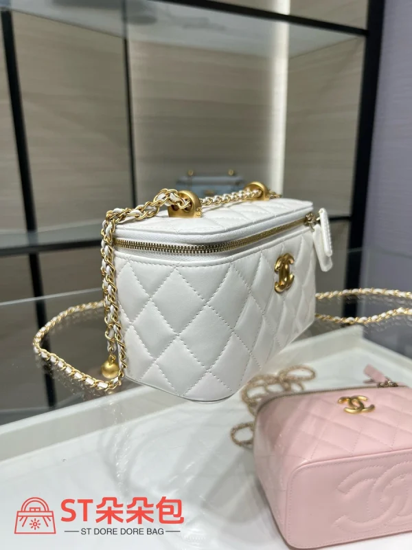 高仿香奈兒/Chanel Vanity Case 白色方形鏈條小箱子包：圖片 4