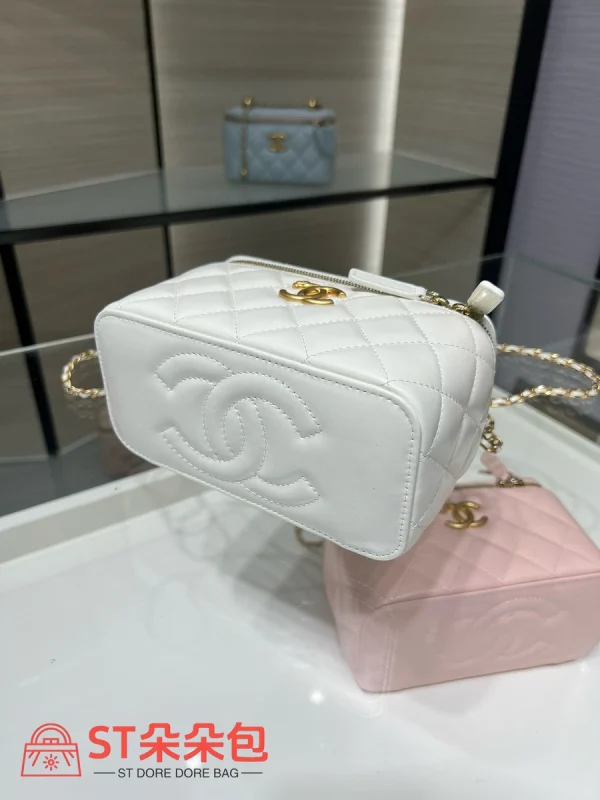高仿香奈兒/Chanel Vanity Case 白色方形鏈條小箱子包：圖片 5