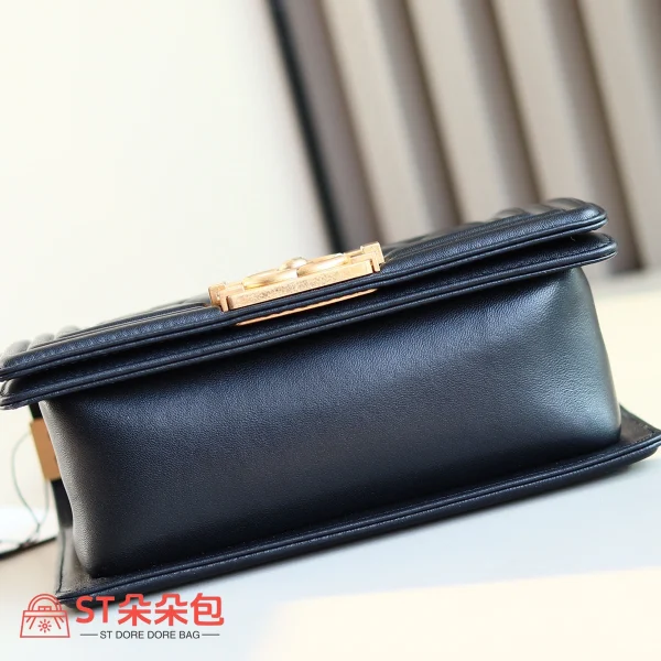 高仿香奈兒/Chanel Le Boy 黑色羊皮單肩斜挎包：圖片 5