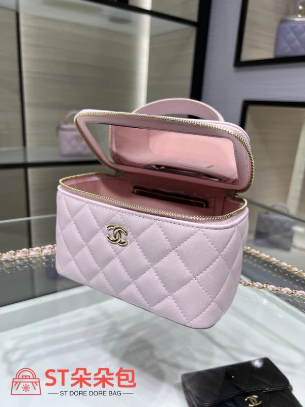 高仿香奈兒/Chanel Vanity Case 粉色方形鏈條手提化妝包：圖片 7