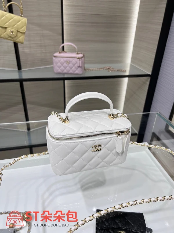 高仿香奈兒/Chanel Vanity Case 方形菱格紋白色化妝包：圖片 4