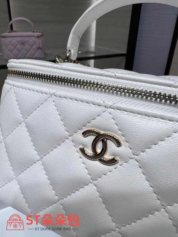 高仿香奈兒/Chanel Vanity Case 方形菱格紋白色化妝包：圖片 6