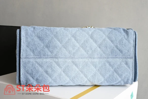 高仿香奈兒/Chanel Bucket系列牛仔布抽繩水桶包 淺藍色：圖片 4