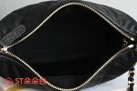 高仿香奈兒/Chanel 19系列 Small Hobo Bag 黑色：圖片 10