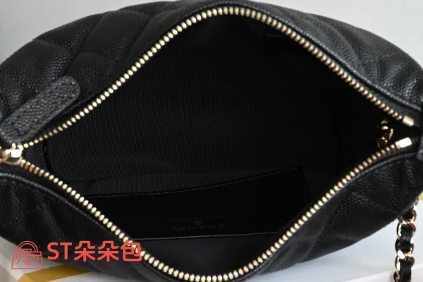 高仿香奈兒/Chanel 19系列 Small Hobo Bag 黑色：圖片 10