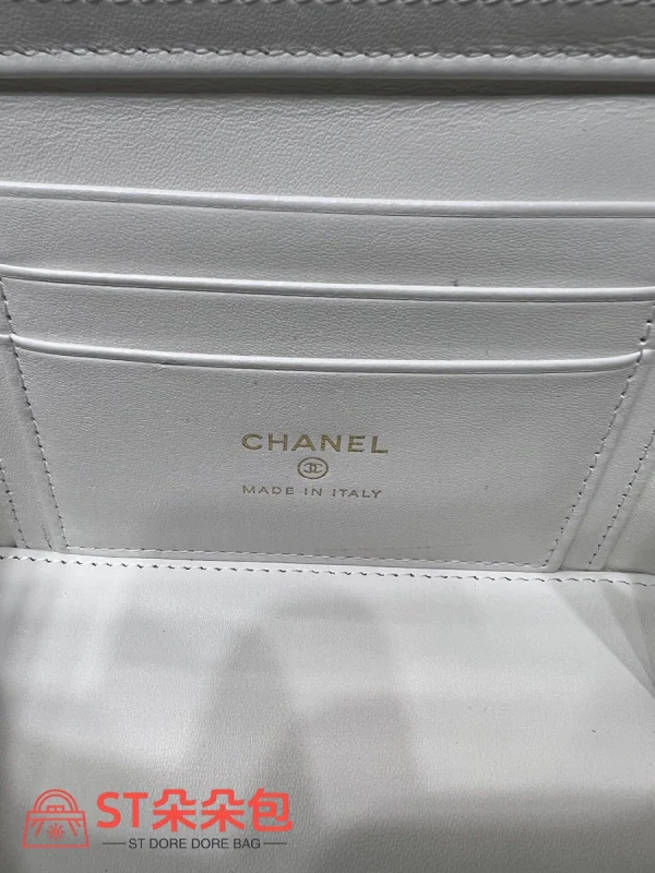 高仿香奈兒/Chanel 22A 方盒造型手袋 白色：圖片 9