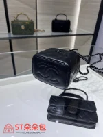 高仿香奈兒/Chanel Vanity Case 黑色小型化妝包：圖片 5