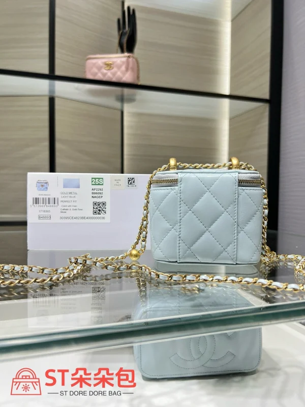 高仿香奈兒/Chanel 25S 淺藍色盒子包：圖片 3