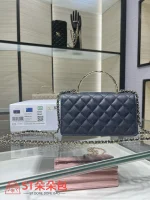 高仿香奈兒/Chanel WOC 帶手柄藏青色鏈條包：圖片 2