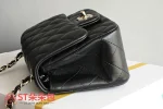 高仿香奈兒/Chanel Classic Flap 迷你方形口蓋包 黑色：圖片 5