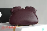 高仿香奈兒/Chanel Coco Backpack 經典菱格紋皮革酒紅色雙肩包：圖片 4