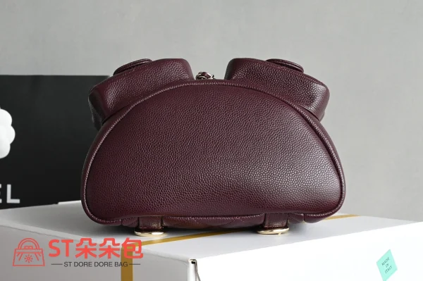 高仿香奈兒/Chanel Coco Backpack 經典菱格紋皮革酒紅色雙肩包：圖片 4