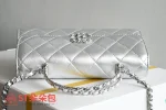 高仿香奈兒/Chanel Première 菱格紋鏈條翻蓋單肩包 銀色：圖片 6