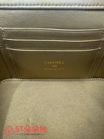 高仿香奈兒/Chanel Vanity Case 菱格紋白色手拿包/化妝包（帶肩帶）：圖片 10