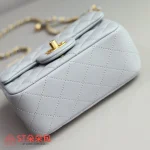 高仿香奈兒/Chanel Classic Flap 淺灰色金球迷你Flap Bag：圖片 6