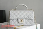 高仿香奈兒/Chanel Classic Flap 帶頂部手柄菱格紋翻蓋包 淺灰色：圖片 2