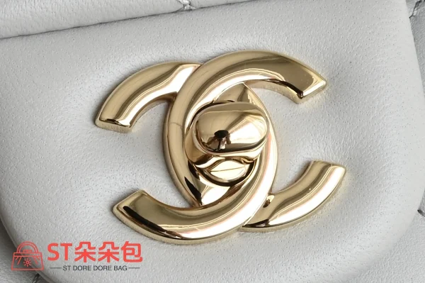 高仿香奈兒/Chanel Classic Flap 帶頂部手柄菱格紋翻蓋包 淺灰色：圖片 7