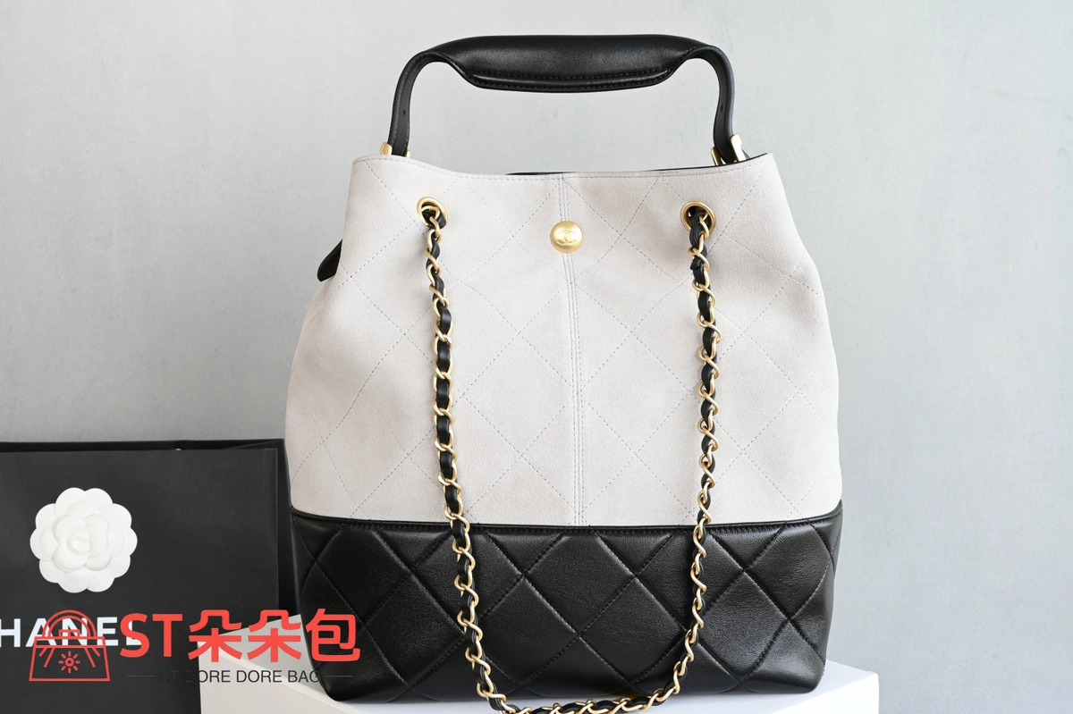 高仿香奈兒/Chanel Deauville Bucket Bag 米白色與黑色拼接 3 高仿香奈兒/Chanel Deauville Bucket Bag 米白色與黑色拼接