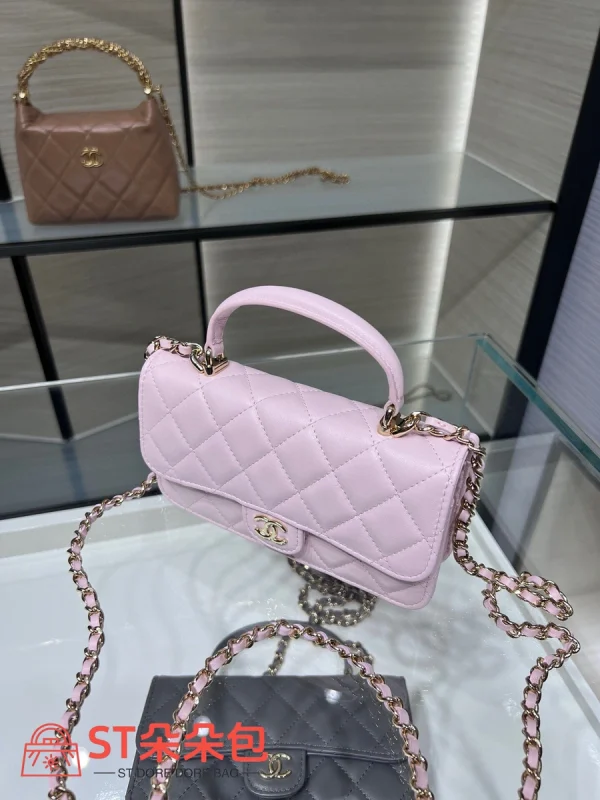高仿香奈兒/Chanel 經典flap系列Mini Classic Flap帶手柄粉色小包：圖片 4