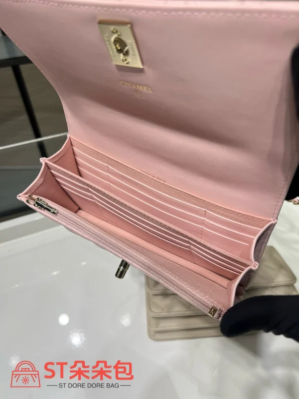 高仿香奈兒/Chanel WOC 帶金屬手柄鏈條錢包 粉色：圖片 9