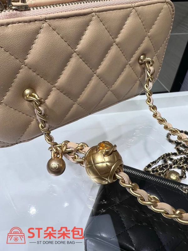 高仿香奈兒/Chanel Camera Case 經典相機包 米色：圖片 7
